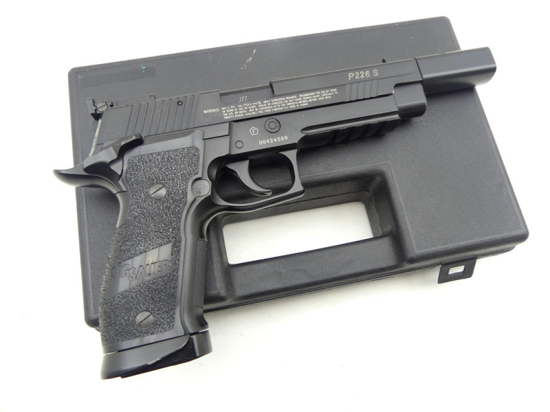 PISTOLET SIG SAUER P 226 X FIVE CO2.