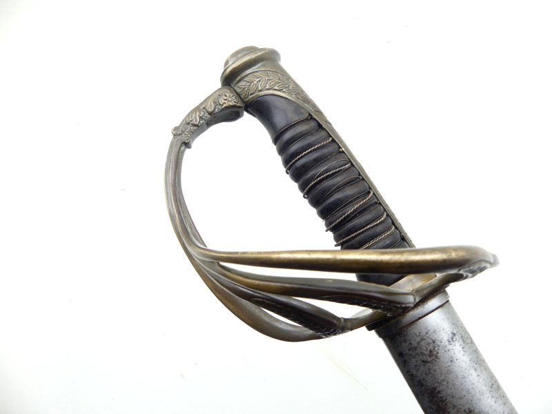 SABRE OFFICIER D'ARTILLERIE 1822/99 DE FOURBISSEUR.